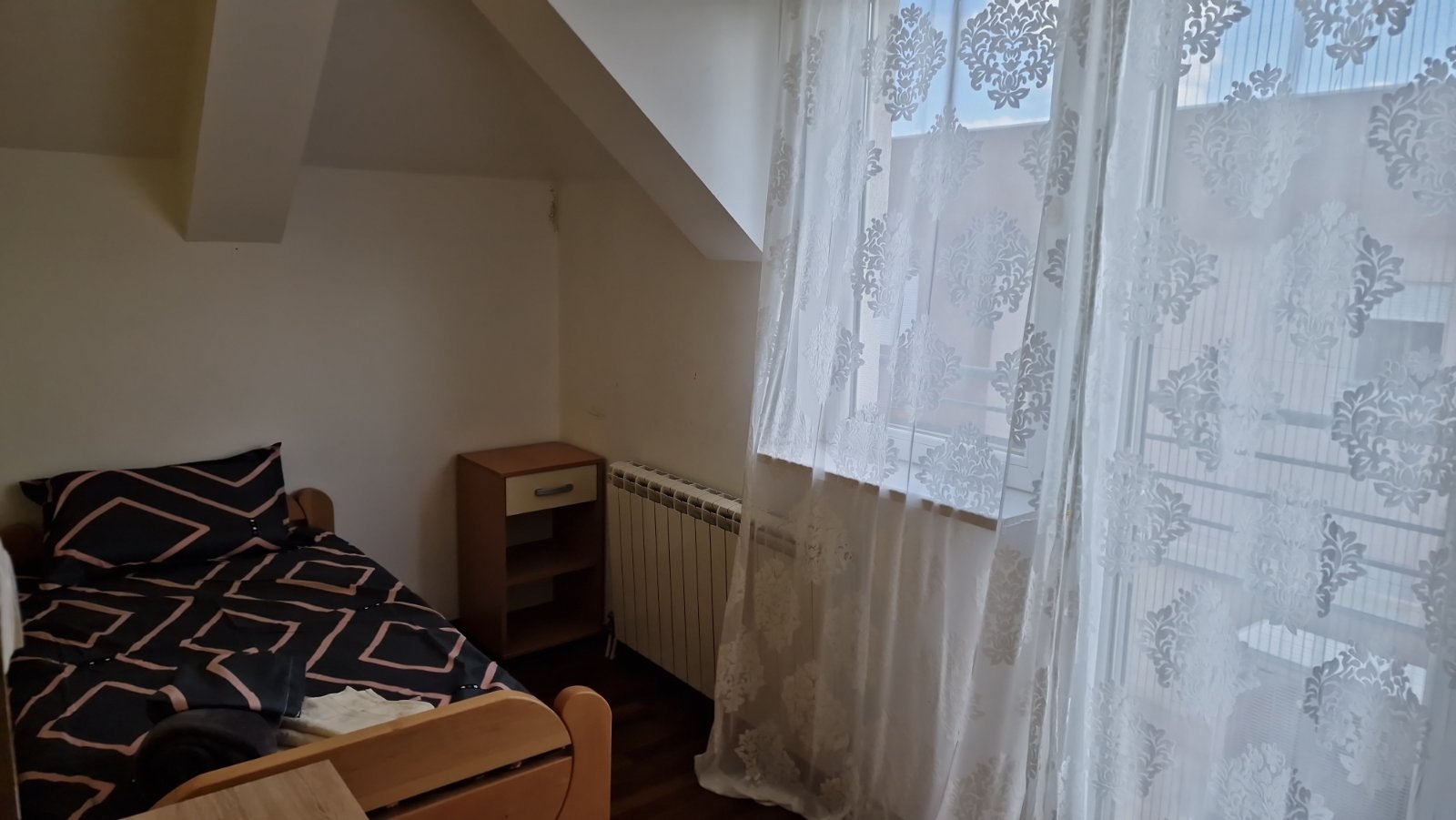 Izdajem stan na Altini kod hotela Bali, 78 m2